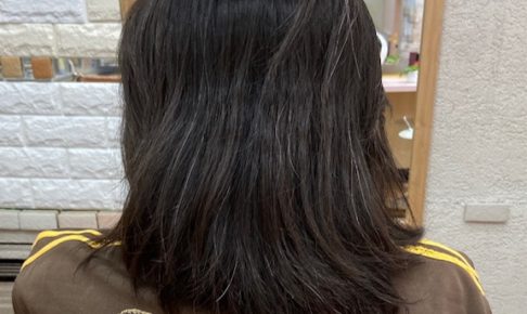 クセ毛髪多い広がる